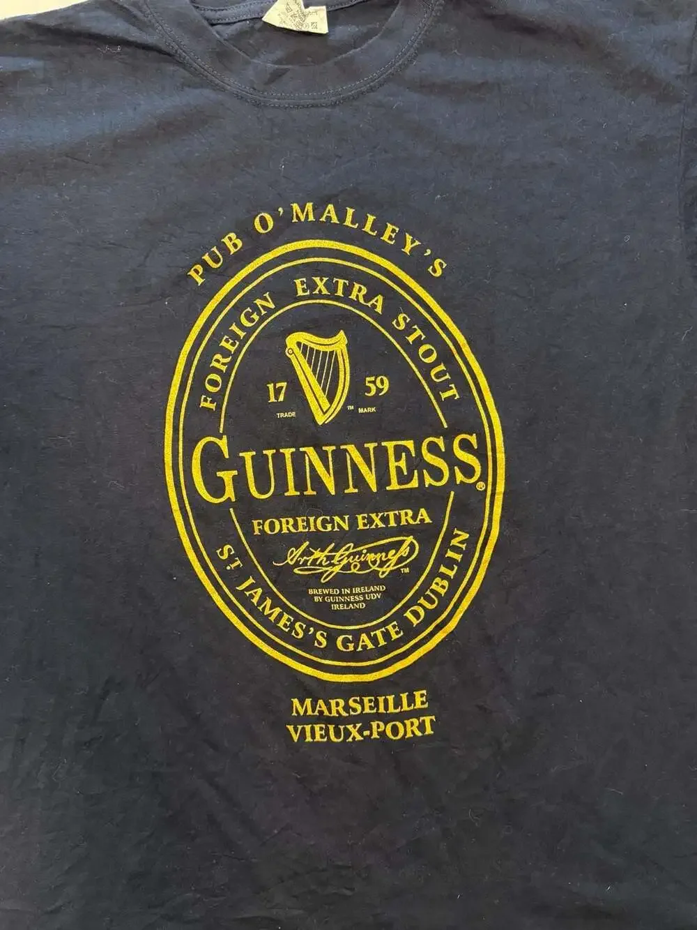 Pub O'Malley's Guinness Foreign Extra Stout Marseille Vieux-Port Graphic T-Shirt